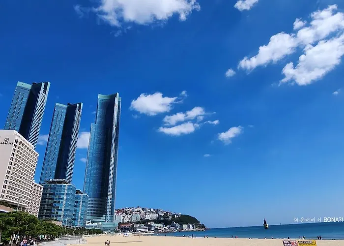 Haeundae Bona Travel * Busan